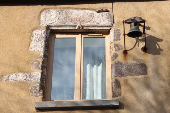 Fenêtre détail gite de Vandoeuvre Saint Léonard des Bois